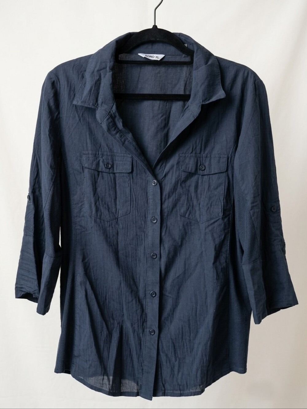Ci Sono Women’s XL Lightweight Blue Button Down Shirt | Ribbed Detail